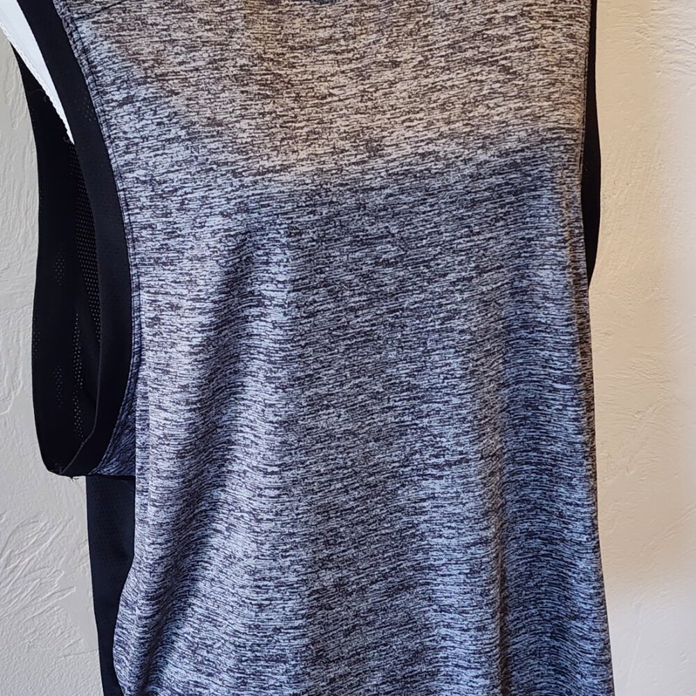 Pro Player Oversize Tank - Picture 5 of 6